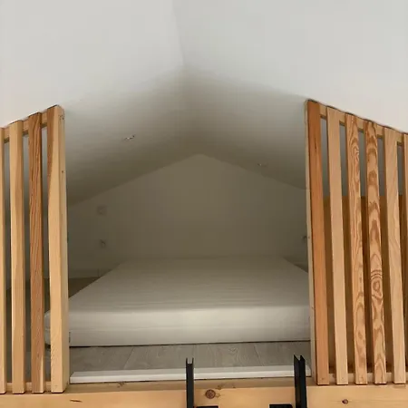 Feriehus De *